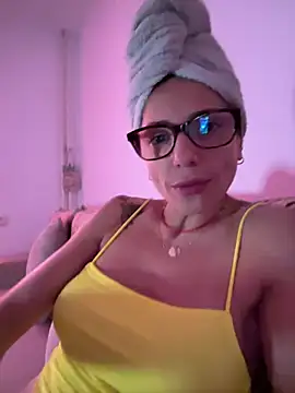 PlayfulShow online show from 04.01.26