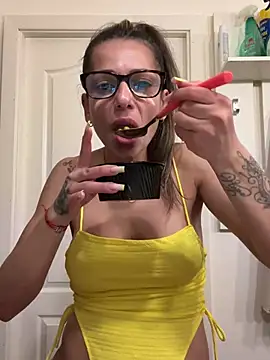 PlayfulShow online show from 04.03.26