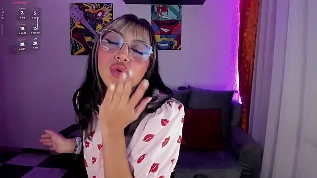 Daphne Jhons online show from 02.26.26