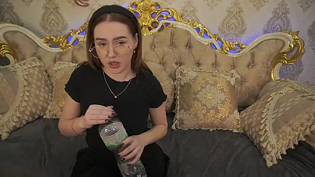 DivineJass online show from 03.06.25