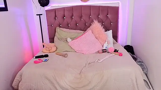 lizha milf online show from 01.31.26