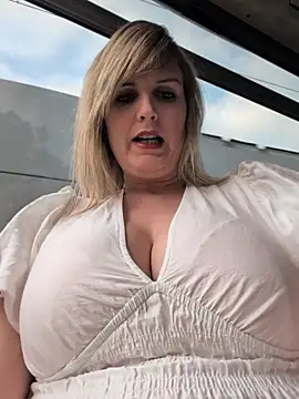 Sexybiene969 online show from 04.15.26