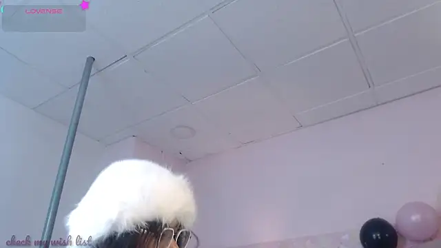 Snapshot of Emerald_gh chatting on 01.16.26 Emerald gh online show from 01.16.26