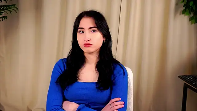 Snapshot of LynnaHandley chatting on 02.10.25 LynnaHandley online show from 02.10.25