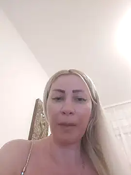 Snapshot of visnjica chatting on 03.19.25 visnjica online show from 03.19.25