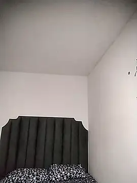 Snapshot of moree_Queen chatting on 02.16.25 moree Queen online show from 02.16.25