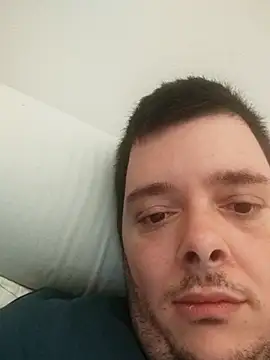 Snapshot of maksimovic chatting on 03.03.25 maksimovic online show from 03.03.25