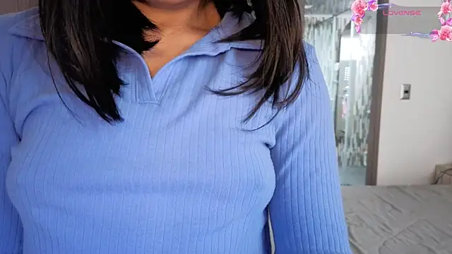 Snapshot of salome_stockman_s chatting on 05.27.26 salome stockman s online show from 05.27.26