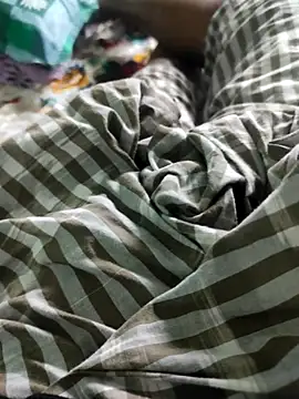 Snapshot of Tamil_small_cock chatting on 03.01.25 Tamil small cock online show from 03.01.25