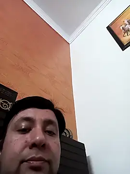 innocentboy1987 online show from 02.12.25