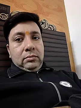 innocentboy1987 online show from 02.13.26