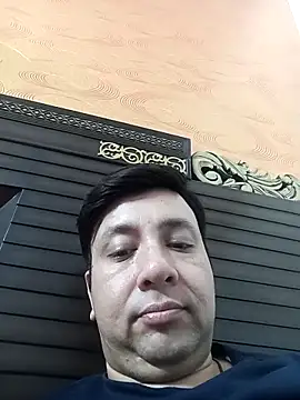 innocentboy1987 online show from 03.06.26