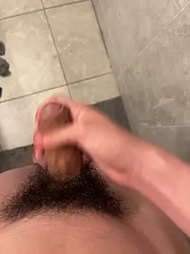 Snapshot of zay_01 chatting on 10.16.25 zay 01 online show from 10.16.25