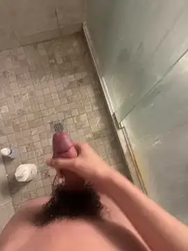 Snapshot of zay_01 chatting on 12.19.25 zay 01 online show from 12.19.25