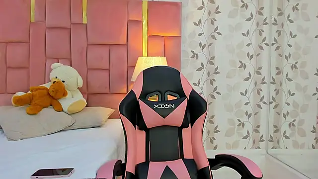 ArianaFranco online show from 10.16.25