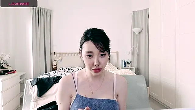 joycemilka online show from 03.02.25