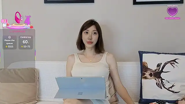 joycemilka online show from 03.10.25