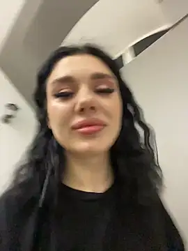 MaeveMoon online show from 01.18.26