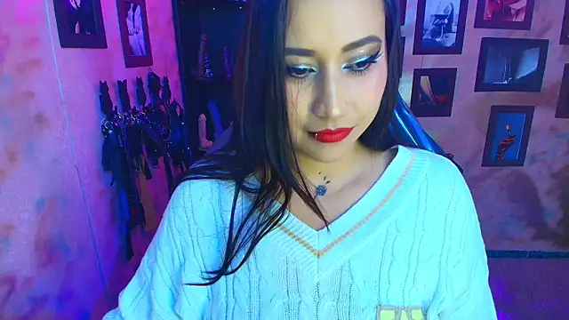 cherryy bombshelll online show from 10.03.25