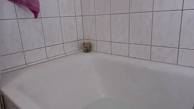 ademandjulia online show from 10.05.25