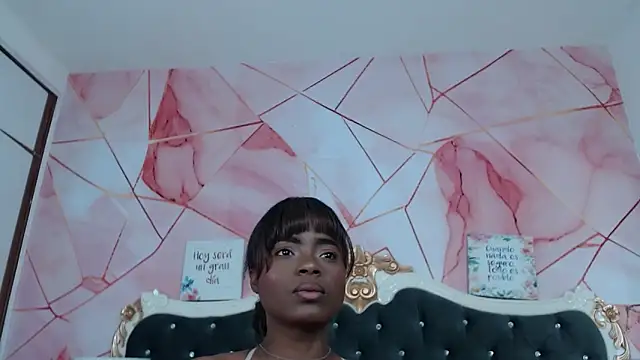 LindaBird online show from 11.02.25