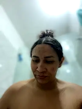 Carola-Ross online show from 11.25.25