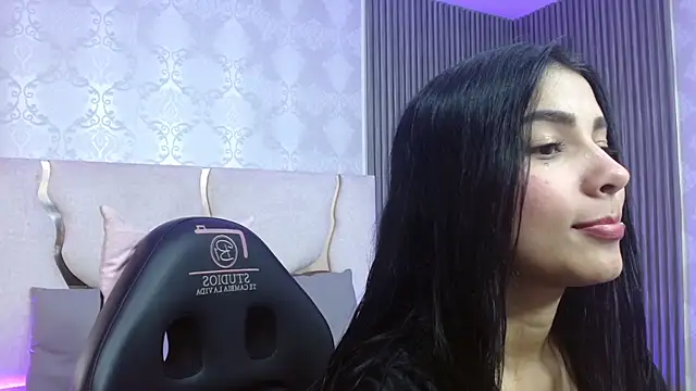 Snapshot of Gaby_tay1 chatting on 11.07.25 Gaby tay1 online show from 11.07.25