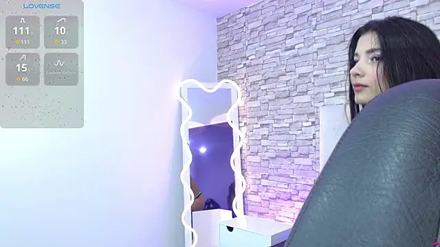 Snapshot of Gaby_tay1 chatting on 11.15.25 Gaby tay1 online show from 11.15.25