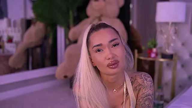 SashaFerrera online show from 09.11.25