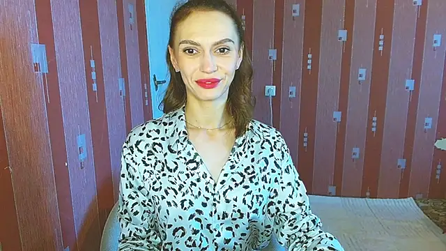 Snapshot of Lady_Sunshine_ chatting on 10.27.25 Lady Sunshine online show from 10.27.25