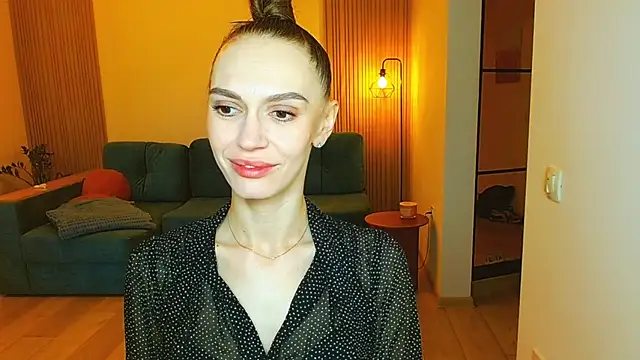 Snapshot of Lady_Sunshine_ chatting on 11.22.25 Lady Sunshine online show from 11.22.25