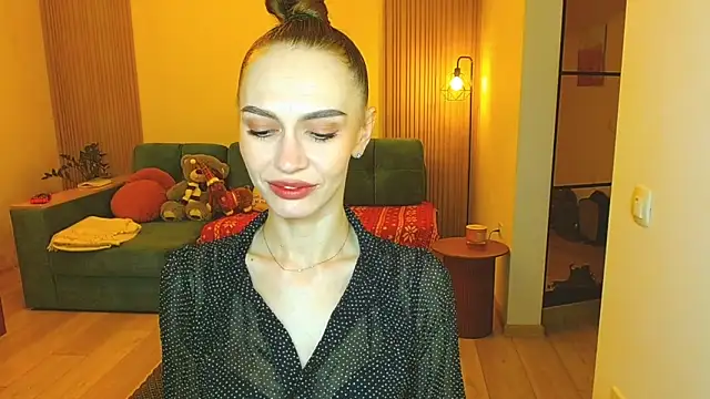 Snapshot of Lady_Sunshine_ chatting on 12.05.25 Lady Sunshine online show from 12.05.25