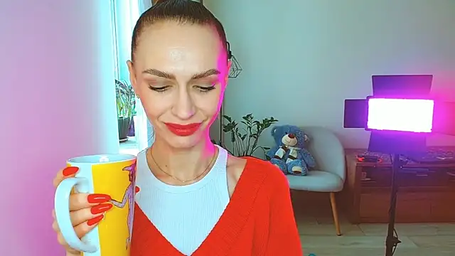 Snapshot of Lady_Sunshine_ chatting on 02.13.26 Lady Sunshine online show from 02.13.26