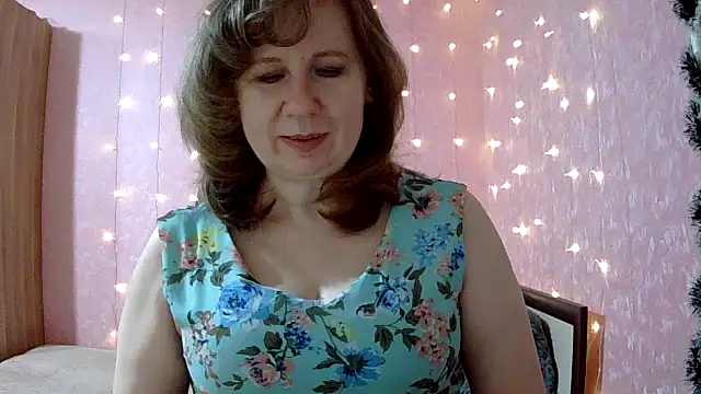 Snapshot of Starsan chatting on 02.11.26 Starsan online show from 02.11.26