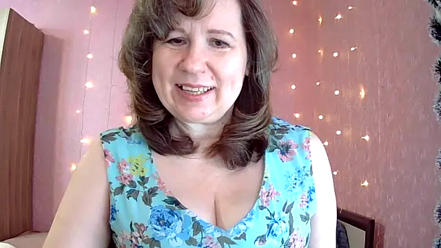 Snapshot of Starsan chatting on 02.22.26 Starsan online show from 02.22.26