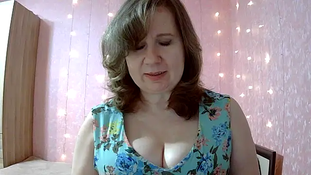 Snapshot of Starsan chatting on 02.24.26 Starsan online show from 02.24.26