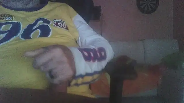 Snapshot of lanata chatting on 12.15.25 lanata online show from 12.15.25