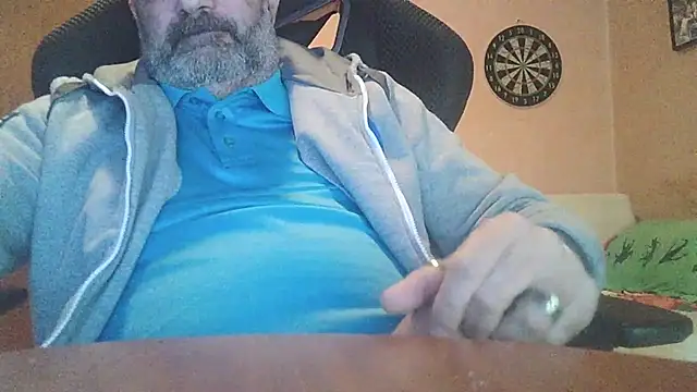 Snapshot of lanata chatting on 03.07.26 lanata online show from 03.07.26