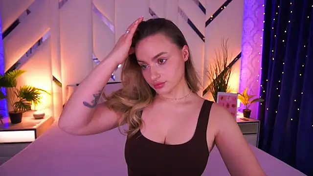 LindsieGreyy online show from 02.27.26