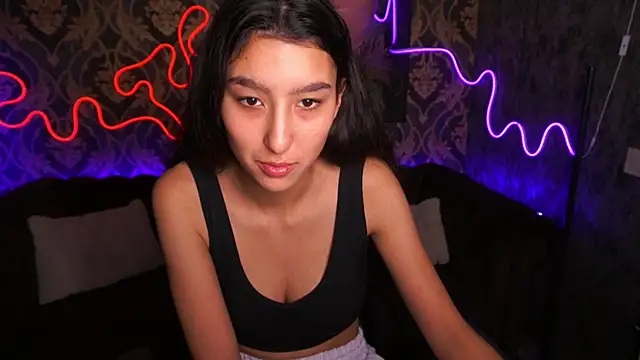 Snapshot of CharmMocco chatting on 02.14.25 CharmMocco online show from 02.14.25