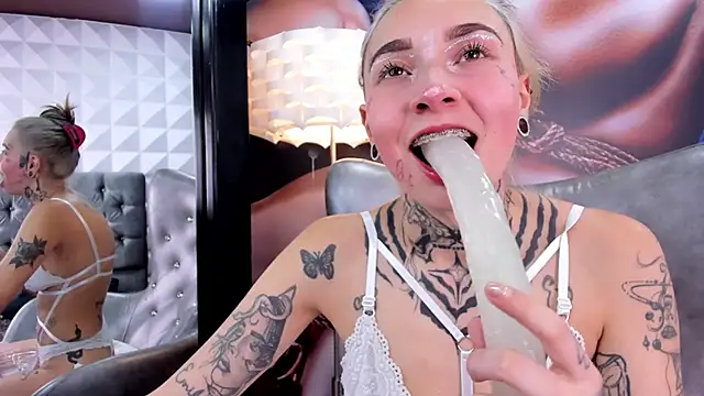 miss   angel online show from 02.20.25