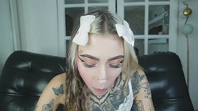 miss   angel online show from 02.17.26