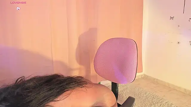 Snapshot of Nataylayla chatting on 10.11.25 Nataylayla online show from 10.11.25