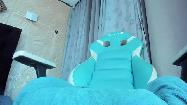 ChanelleJohnson  online show from 11.15.25