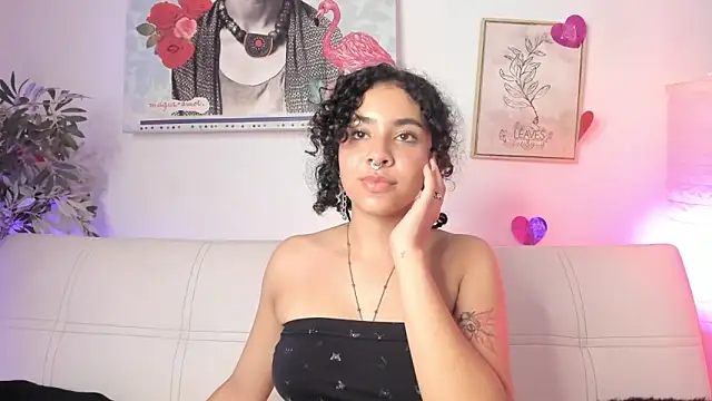 Dhalila  online show from 02.24.25