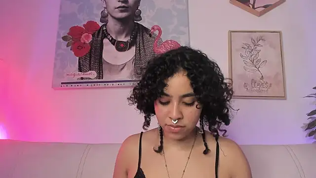 Dhalila  online show from 03.07.25