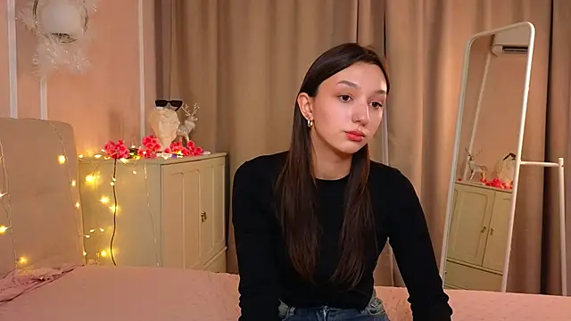 Snapshot of ColleenCox chatting on 03.07.25 ColleenCox online show from 03.07.25