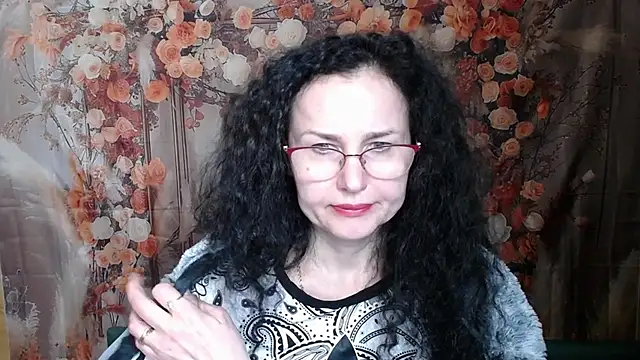 Snapshot of Miroslava_Happi chatting on 04.09.26 Miroslava Happi online show from 04.09.26