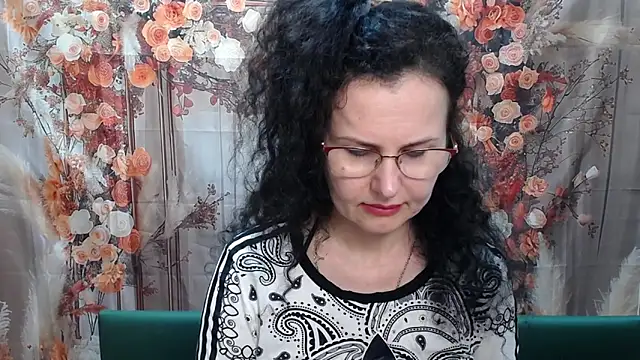 Snapshot of Miroslava_Happi chatting on 04.19.26 Miroslava Happi online show from 04.19.26