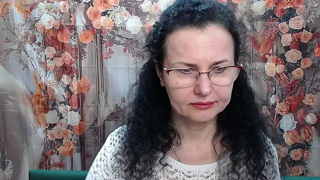 Snapshot of Miroslava_Happi chatting on 04.23.26 Miroslava Happi online show from 04.23.26